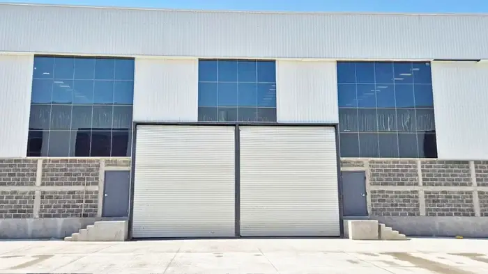 Fachada de bodega industrial Ranger Park en Tlaquepaque, Jalisco