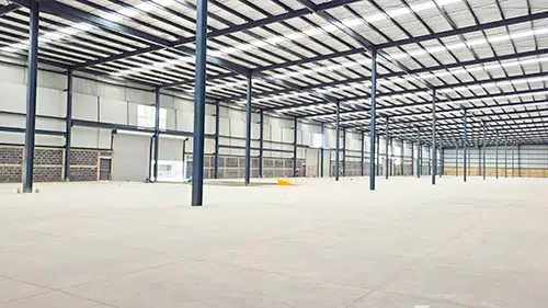 Interior de bodega industrial disponible en múltiples tamaños en Ranger Park, Tlaquepaque Jalisco.
